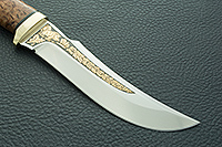 Нож Клык стабилизированная карельская береза, s390, латунь : фото 3