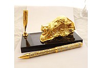 Ручка на подставке Тигр