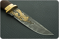 Нож Н8-Спецназ с гравировкой орла мореный орех, черный дамаск, латунь покрытая золотом : фото 4