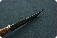 Нож Н69  Морской стабилизированная карельская береза, черный дамаск, золочение клинка : фото 9